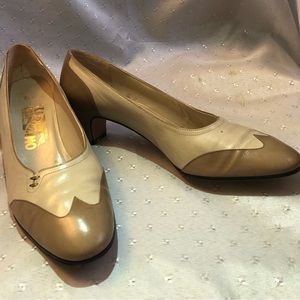Two Tone Ferragamo pumps! Perfect for spring.